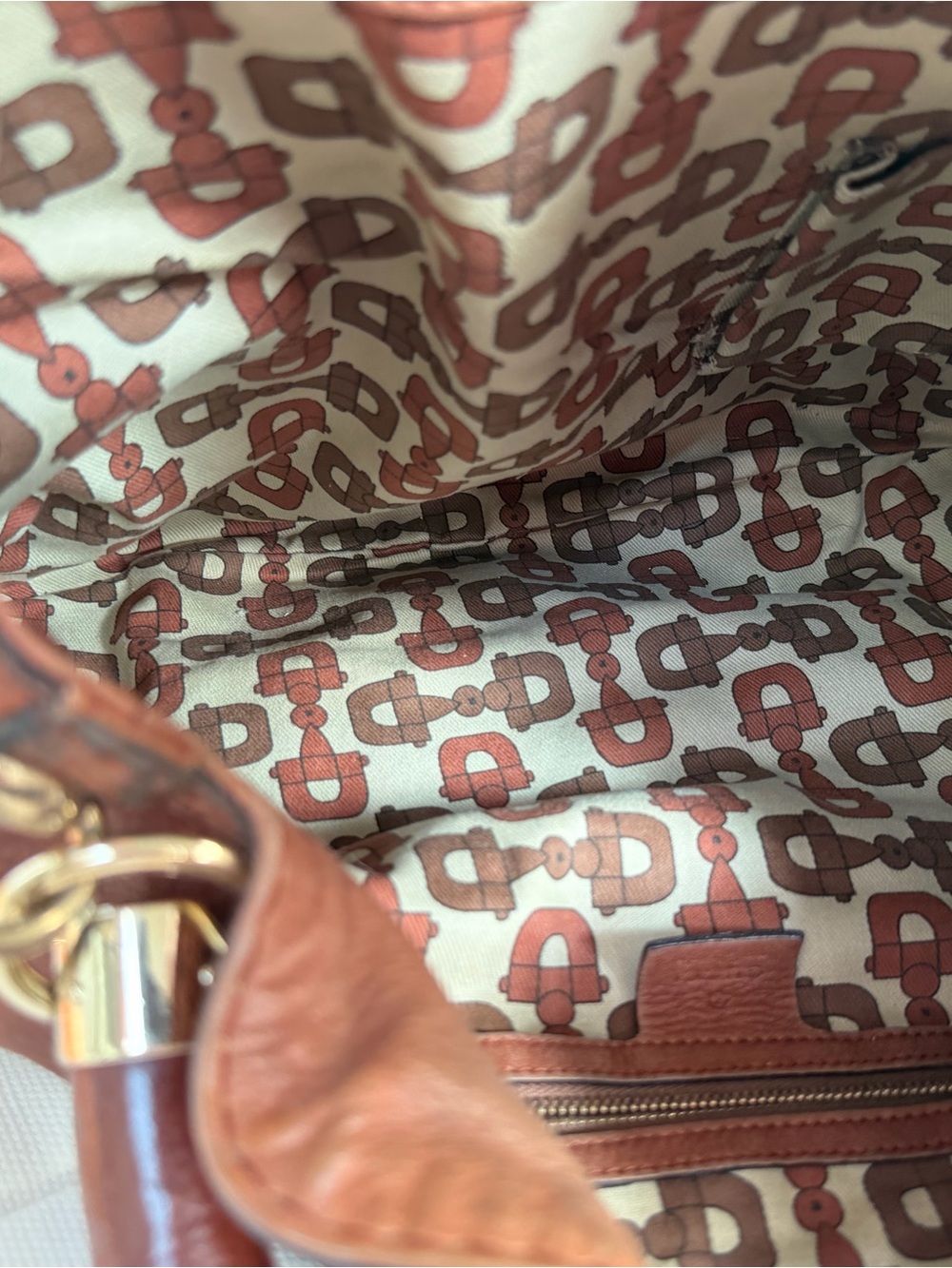 Gucci Indy Large Hobo - Picture 10 of 12